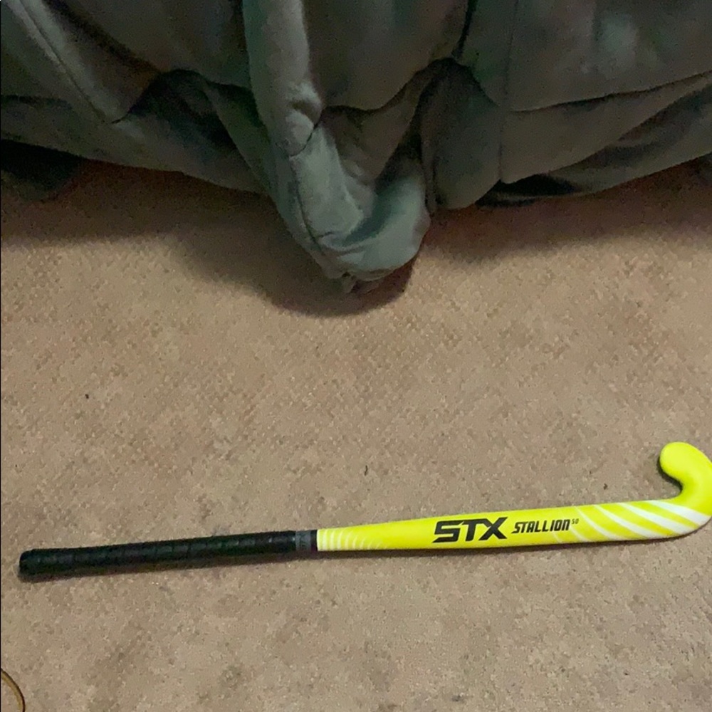 35” field hockey stick